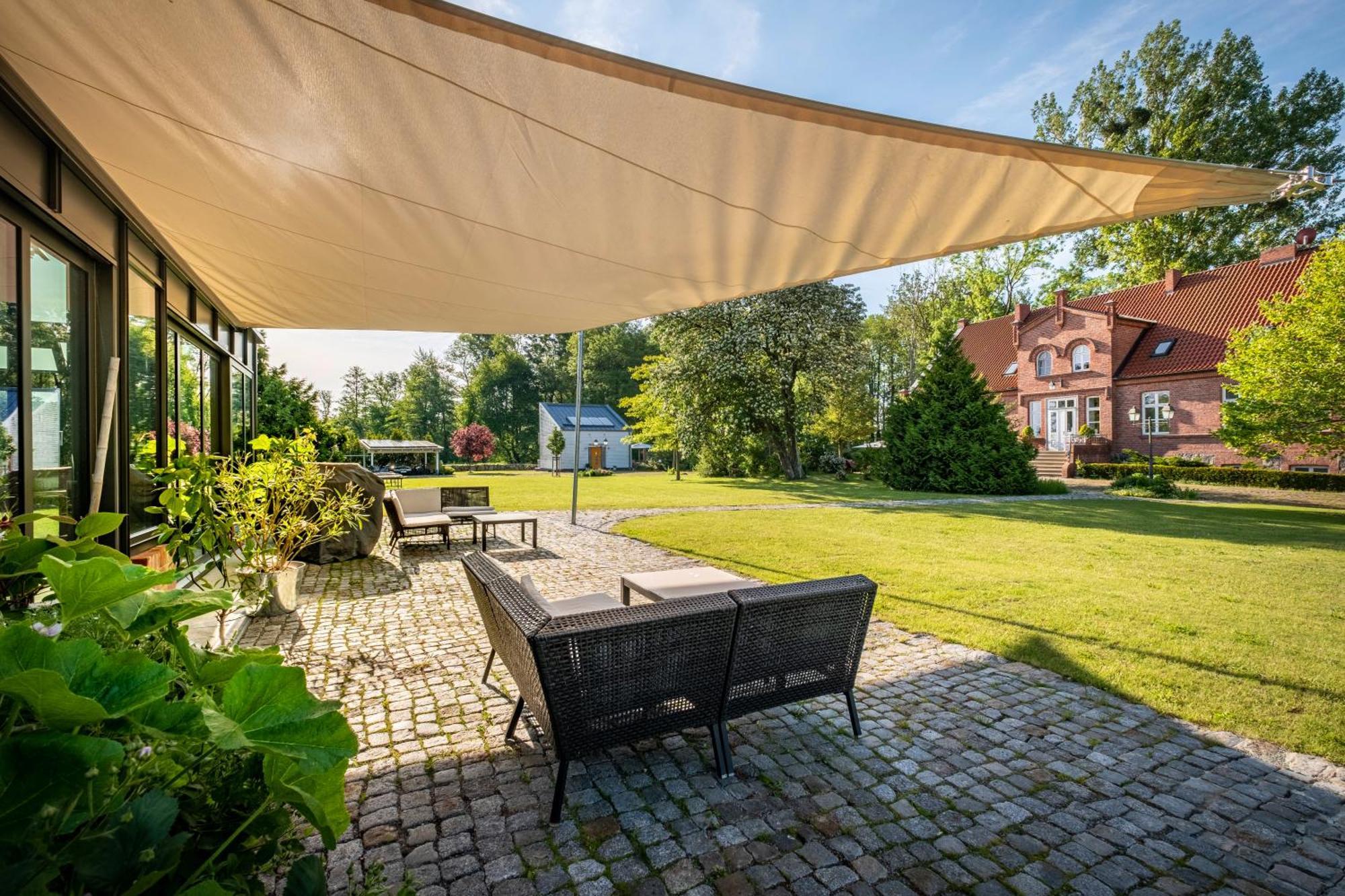 Gutshof Falkenhagen * Falkenhagen (Mecklenburg-Vorpommern)